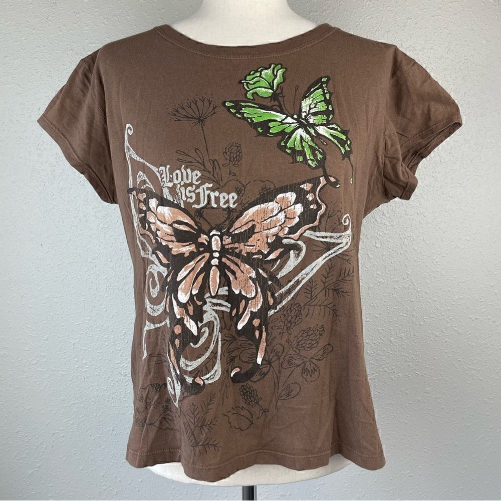 Love is Free T-Shirt Size XL EUC